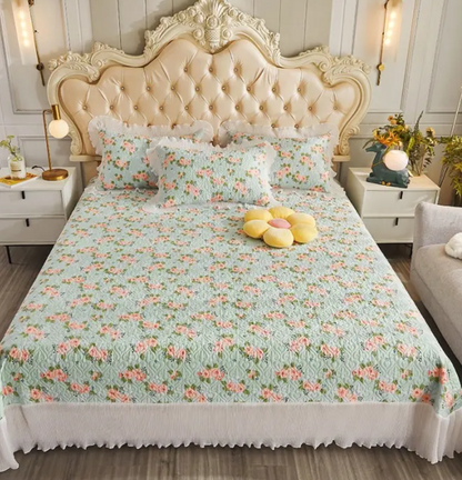 Princess-Style Quilted Non-Slip Bed Cover