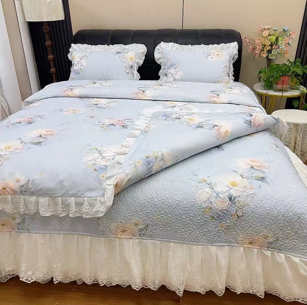 Fairy-Style Quilted Non-Slip Bed Cover