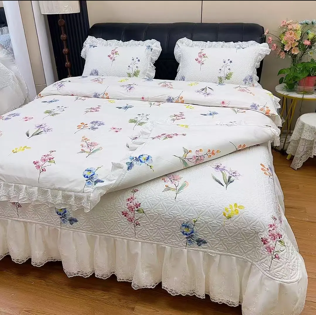 Fairy-Style Quilted Non-Slip Bed Cover