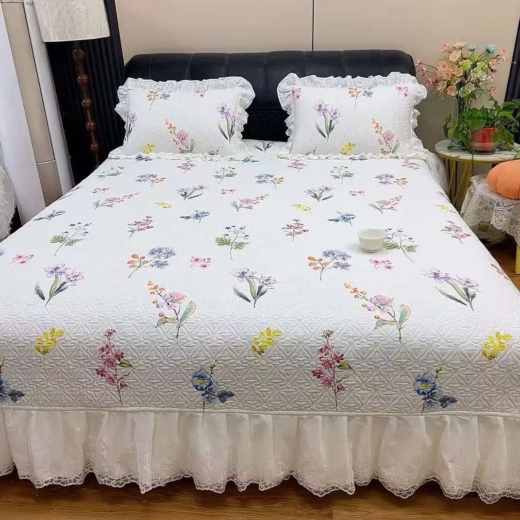 Fairy-Style Quilted Non-Slip Bed Cover