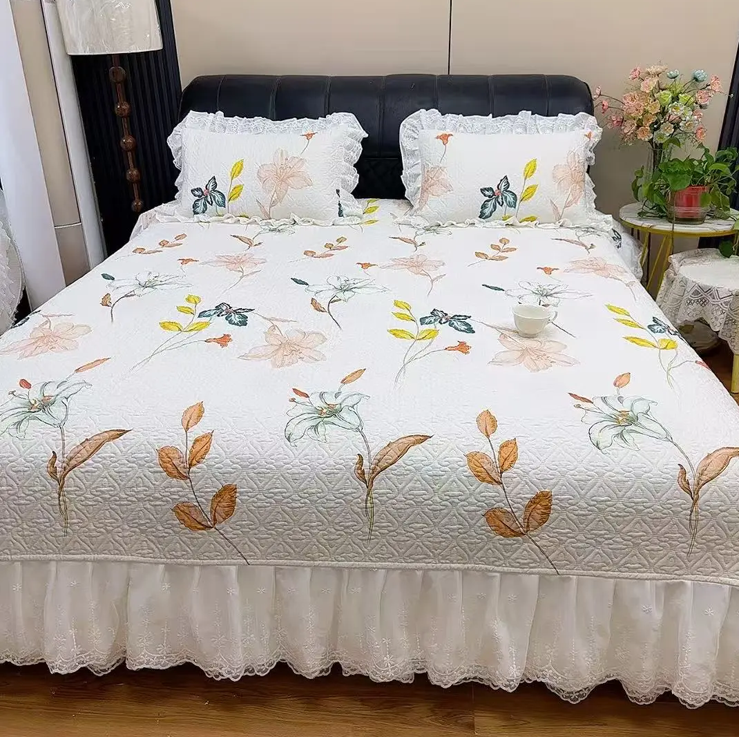 Fairy-Style Quilted Non-Slip Bed Cover