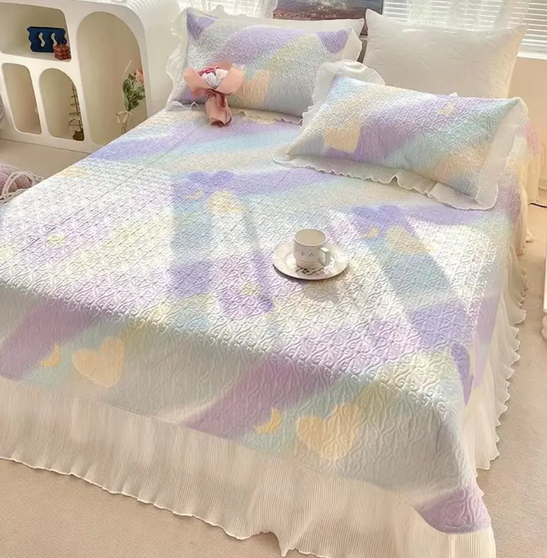 Princess-Style Quilted Non-Slip Bed Cover